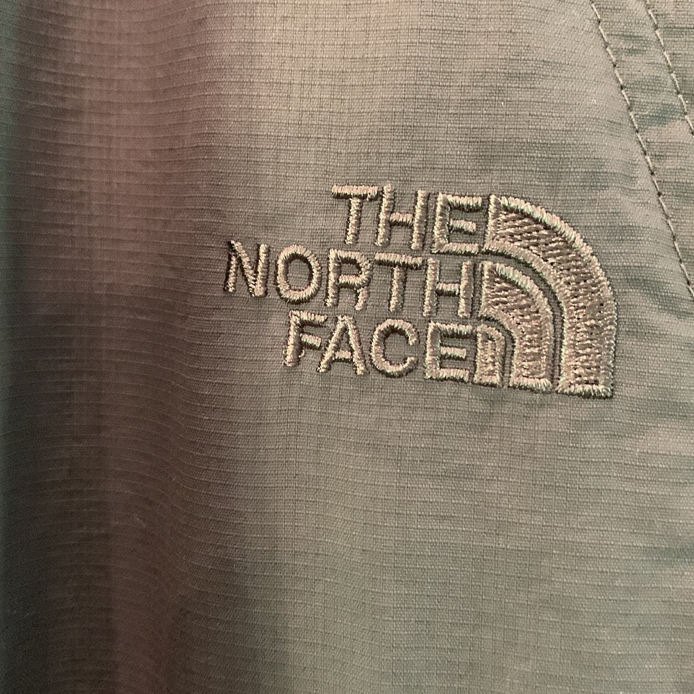 The North Face Mens Sz 38 - 32” Inseam Green Hiking Pants